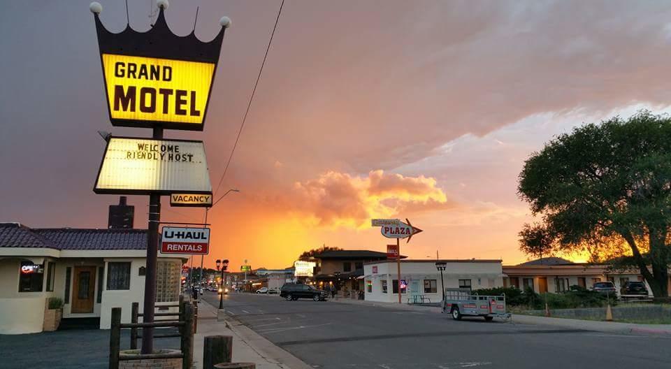 Grand Motel Williams Exterior photo