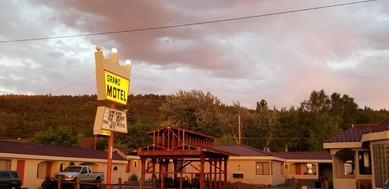 Grand Motel Williams Exterior photo