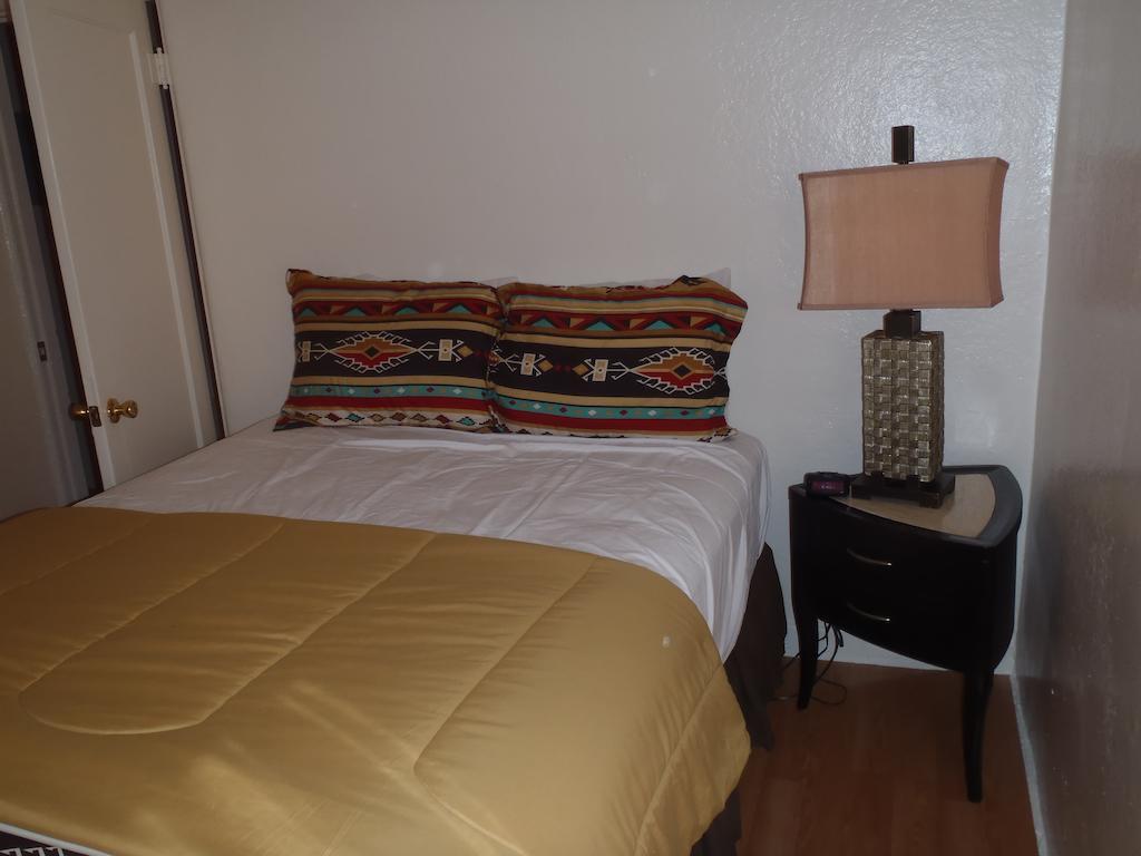 Grand Motel Williams Room photo