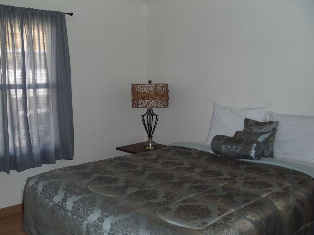 Grand Motel Williams Room photo
